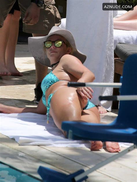 Britney Spears Flashes Her Bare Butt In Thong Bikini At A Pool In Miami Aznude