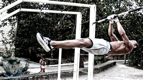 Как научиться делать передний вис на турнике?