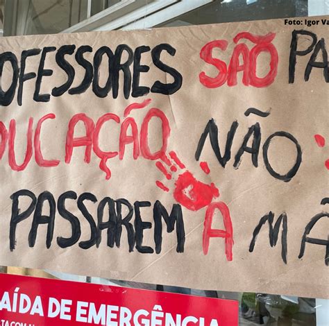 Alunas Da Medicina Da Ufop Protestam Contra Ass Dio E Pedem Exonera O De Professor