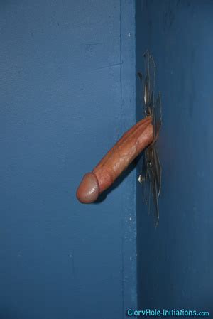 Naughty Tattooed Ebony Babe Blows Cock For A Facial XXX Dessert