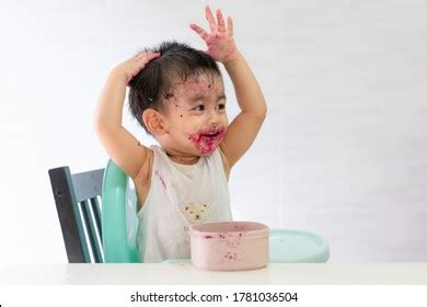 10,996 Baby messy eating Images, Stock Photos & Vectors | Shutterstock