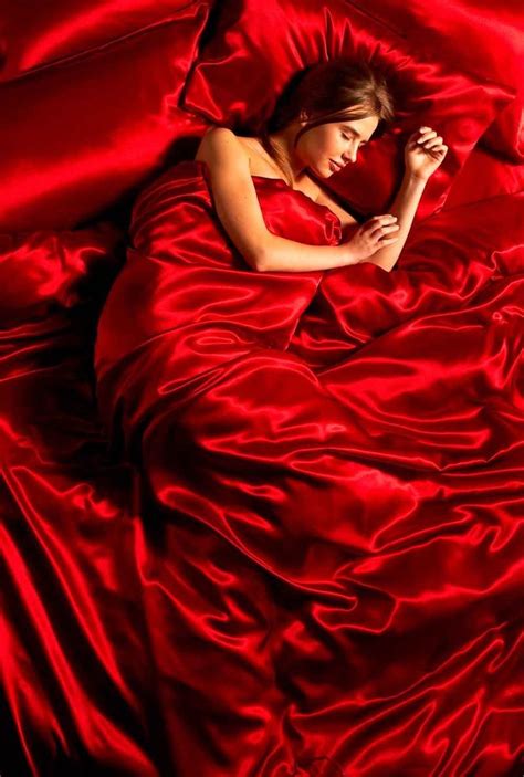 Pin By 💕 Reveuse💕 On ⭐️ Red Passion ⭐️ Satin Bedding Satin Red