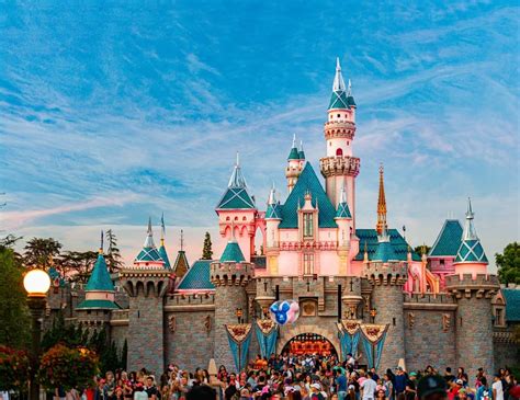 Guide To Flying Into Anaheim Black Car Service Sna Airport To Anaheim Ca