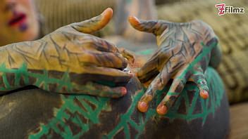 ANAL SOLO Tattoo Mädchen Sexy Netzstrümpfe High Heels Strumpf Solo ANAL XL DILDO Spiel