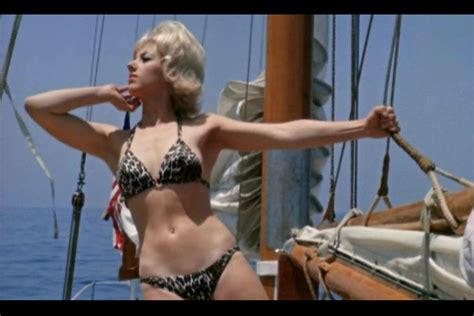 Naked Neva Shaw In Erotica