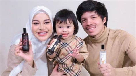 Pemilik Akun Yang Bully Ameena Putri Atta Aurel Seorang Guru Honorer