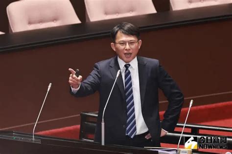 再嗆政院覆議7大理由造謠！黃國昌要求卓榮泰撤掉圖卡 公開道歉 政治快訊 要聞 Nownews今日新聞