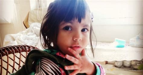 Homem gay e solteiro adota criança que morava em hospital não pensei que teria chance Mães