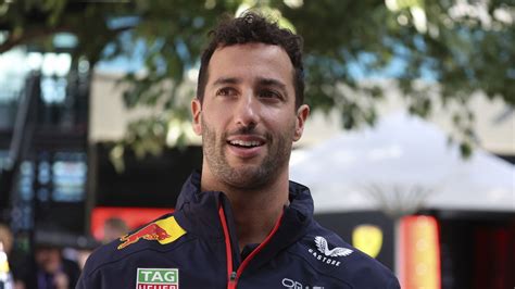 Daniel Ricciardo Set For F Comeback With Alphatauri