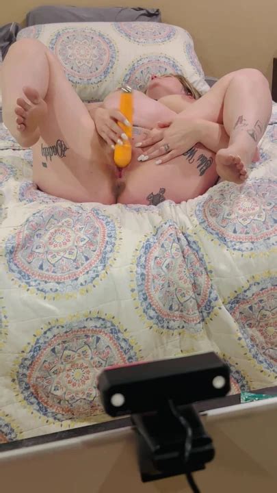 Pregnant Wife Goes Live On Cam And Masturbates For Her Fans Webcam Webcam Porn XHamster