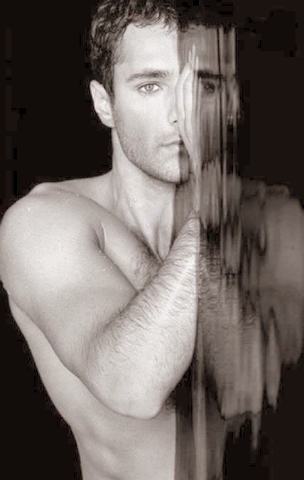 Beautiful Colorful Pictures And Gifs Hombres Guapos Y Sexy Hot Sexy Men