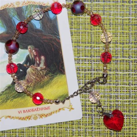 Четки Таро Королева Пентаклей - Зачарованный лес