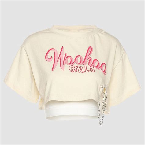 Pin by 𝓹𝓸𝓶𝓪𝓭𝓷𝔂𝔂 𝓫𝓵𝓸𝓰 on ˢᵗʸˡᵉ | Tops, Crop tops, Outfits