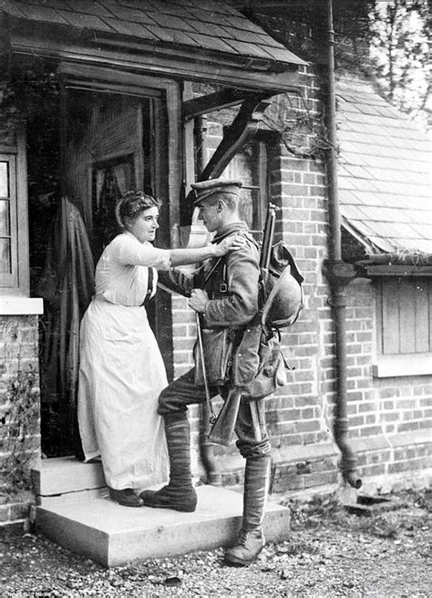 British Troops Enjoy A Break From Wwi In Photos Daily Mail Online