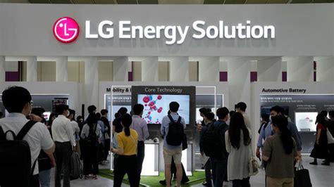 LG Energy Solution S Tesla Zulieferer Warnt Vor Schwacher E Auto