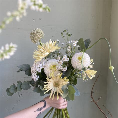 Купить букет цветов - Быстрая доставка СПБ - Sever Flowers