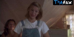 Laurie Fortier Thong Bikini Scene In To Gillian On Her Th Birthday Bed Room Tnaflix