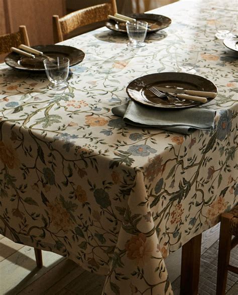 Хлопчатобумажная скатерть с цветочным принтом ZARA HOME Зеленый From 6 ...
