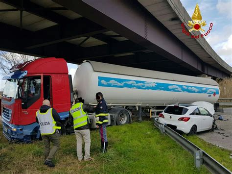 Maxi Incidente Paura In Superstrada Quilivorno It