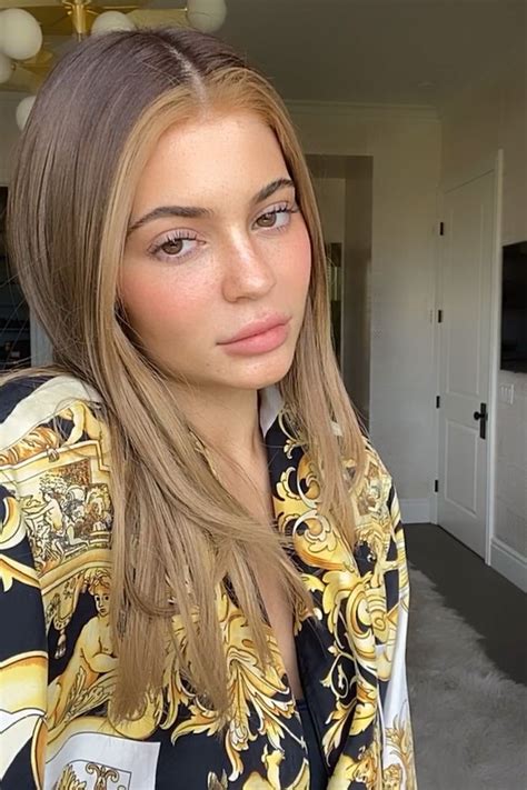 Kylie Jenner Blonde Hair Photos Brittny Goins