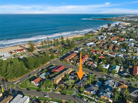 6 The Esplanade Thirroul Nsw 2515 Property Details