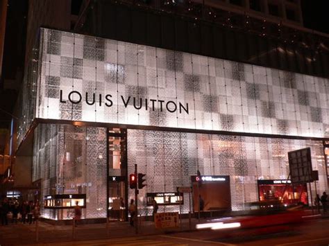 Louis Vuitton Central Hong Kong Facade Design Louis Vuitton Store Fritted Glass