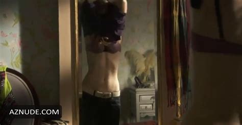Klub Szalonych Dziewic Nude Scenes Aznude