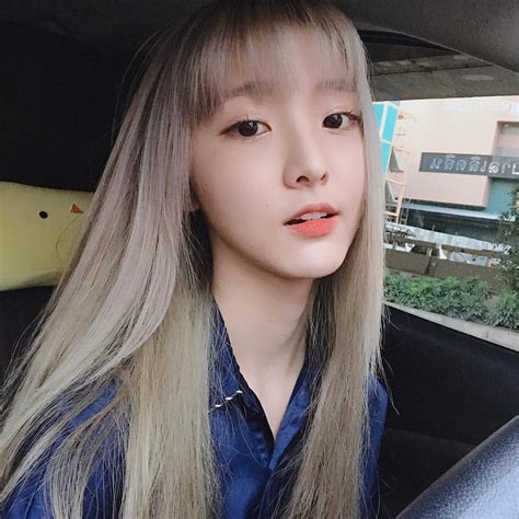 Không hổ danh hot girl hàng đầu Thái Lan Nene tung clip cover Em gái mưa bằng tiếng Việt cực ngọt