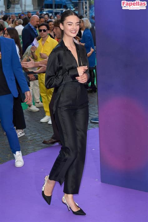 Deva Cassel Aka D Casseluxxi Nude Leaks Fapellas