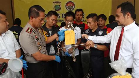 Menelusuri Tiap Lantai Ruko Tempat Pesta Gay Di Kelapa Gading News Liputan