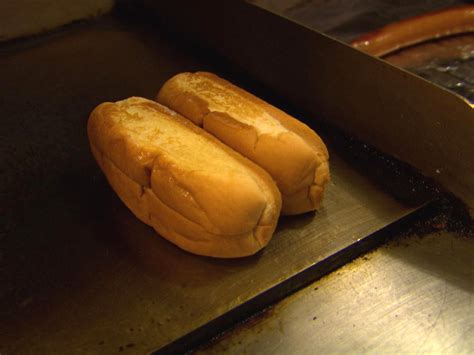 how long to cook a hot dog