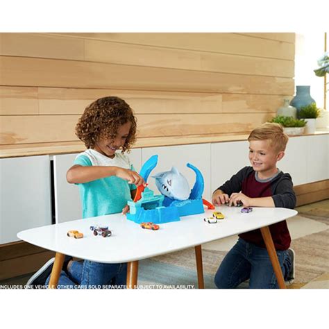 Set Hot Wheels City Robo Tiburon Las Mellizas