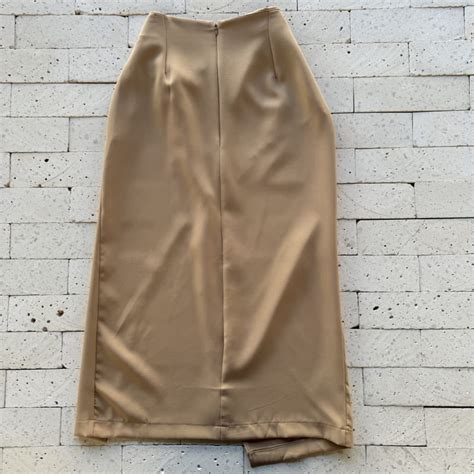 CONJUNTO ALFAIATARIA CROPPED E SAIA MIDI NÓZINHO NUDE Dondoca Moda Feminina