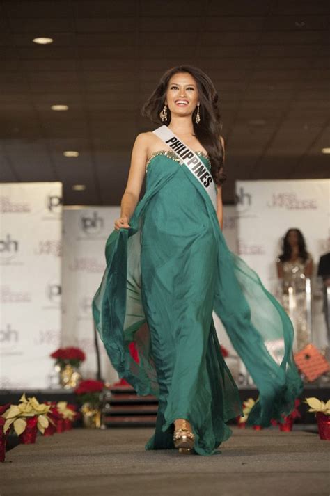 Marcelina w bikini na próbie Miss Universe FOTO Pudelek