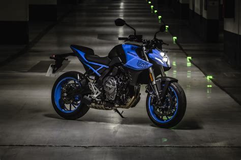 Suzuki Ra M T Naked Bike Gsx S S D Ng N N T Ng Ng C Xi Lanh Ho N To N M I