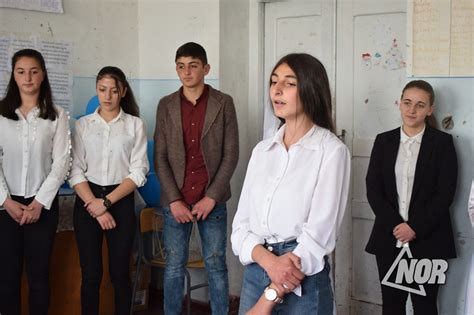 День независимости Грузии отметили в школе №3/фото - Искусство ...