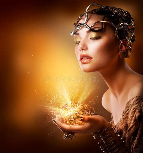 Fille Sexy Dans Le Monokini Photo Stock Image Du Bikini Saisonnier