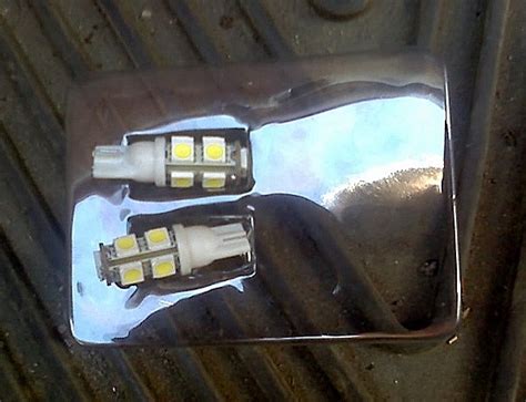 Лампочки в габаритах — Lada Калина универсал, 1,6 л, 2010 года ...