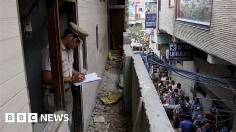 Delhi Mass Hangings Cctv Footage Backs Suicide Theory