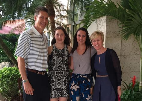 Emma Turner(andrew schulz wife) Age, Wiki, Body Measurement and More