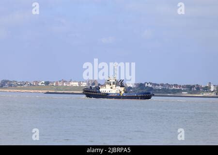 Tug Boat Svitzer Kent At Work In The Port Of Felixstowe Stock Photo Alamy