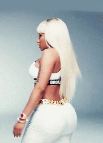 Nicki Minaj Rappin Nicki Minaj Rappin Discover Share Gifs