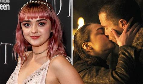 Maisie Williams Game Of Thrones Ayra Actress Speaks Out On Uncomfortable Sex Scene