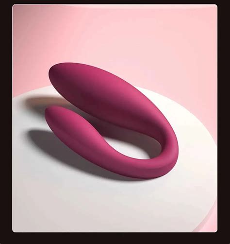 Bluetooth G Spot Dildo Vibrator With APP Remote Control Wearable Wear Able String Vibration For