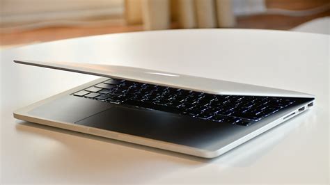 Macbook Pro 2020 – Kenta Digital Shop