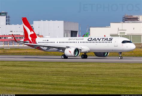One long narrowbody journey - Qantas takes delivery of its first ...