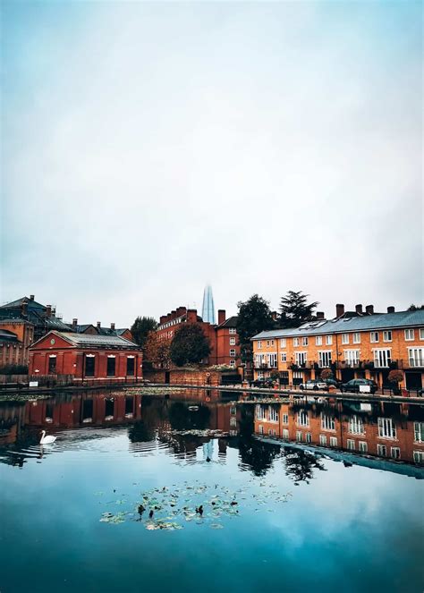 Travel guide to Wapping Overground station 15