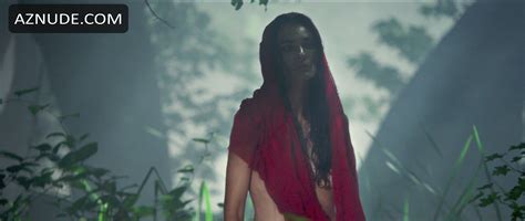 Saadet Aksoy Nude Aznude