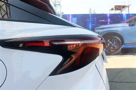 فونیکس FX ، نسخه ایرانیزه چری اومودا 5 در ایران معرفی شد + مشخصات فنی ...