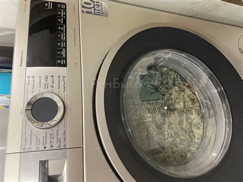 В стиральной машине Бош 6й серии горит ошибка Е36 и не открывается ...